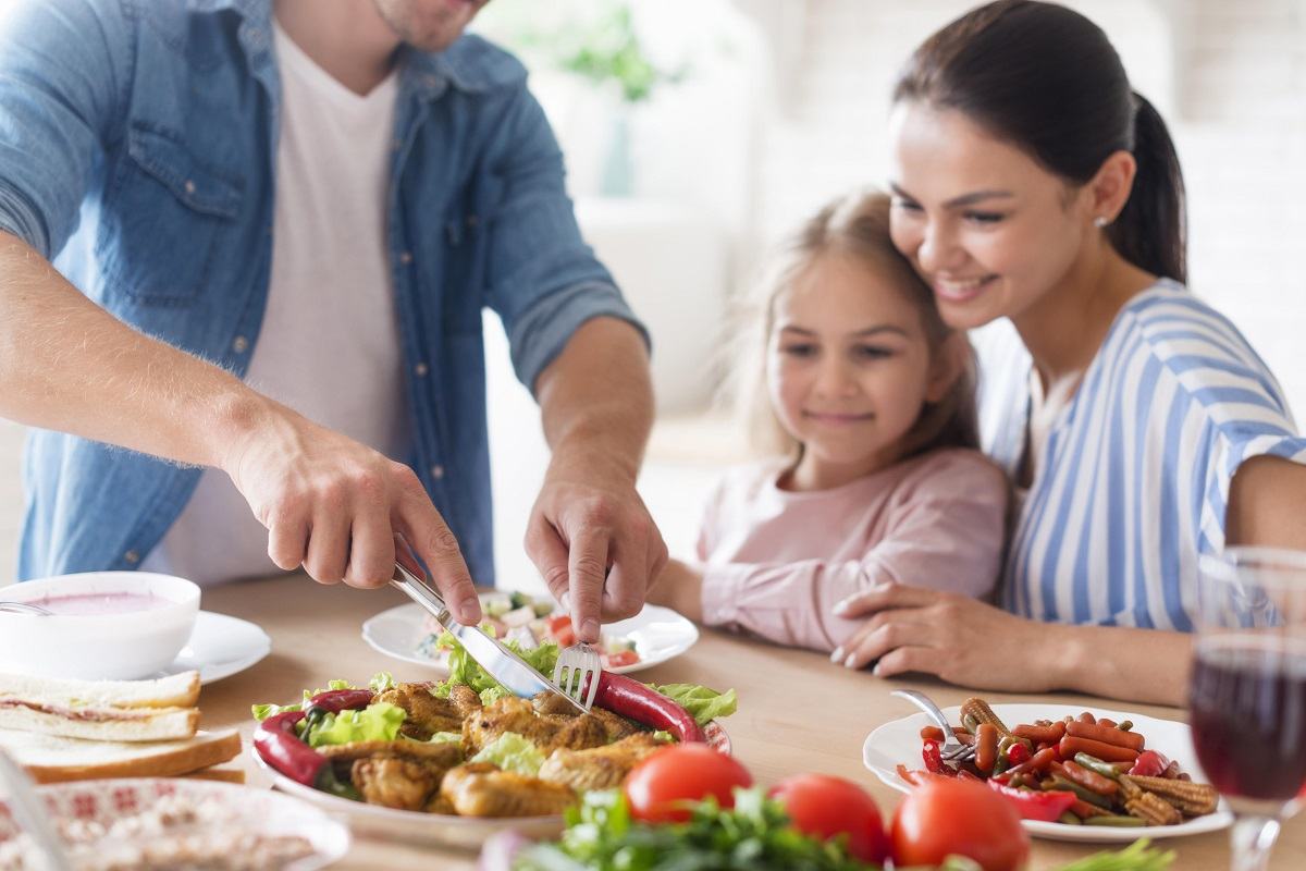 4 motive pentru care mesele in familie sunt atat de importante